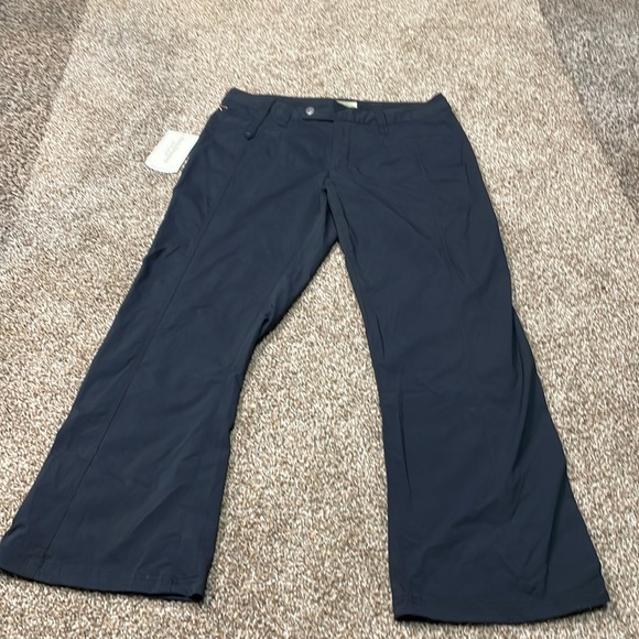 Royal Robbins Pants - Royal Robbins Discovery Stretch Nylon Short Length Pants. Women’s size 10. NWT.